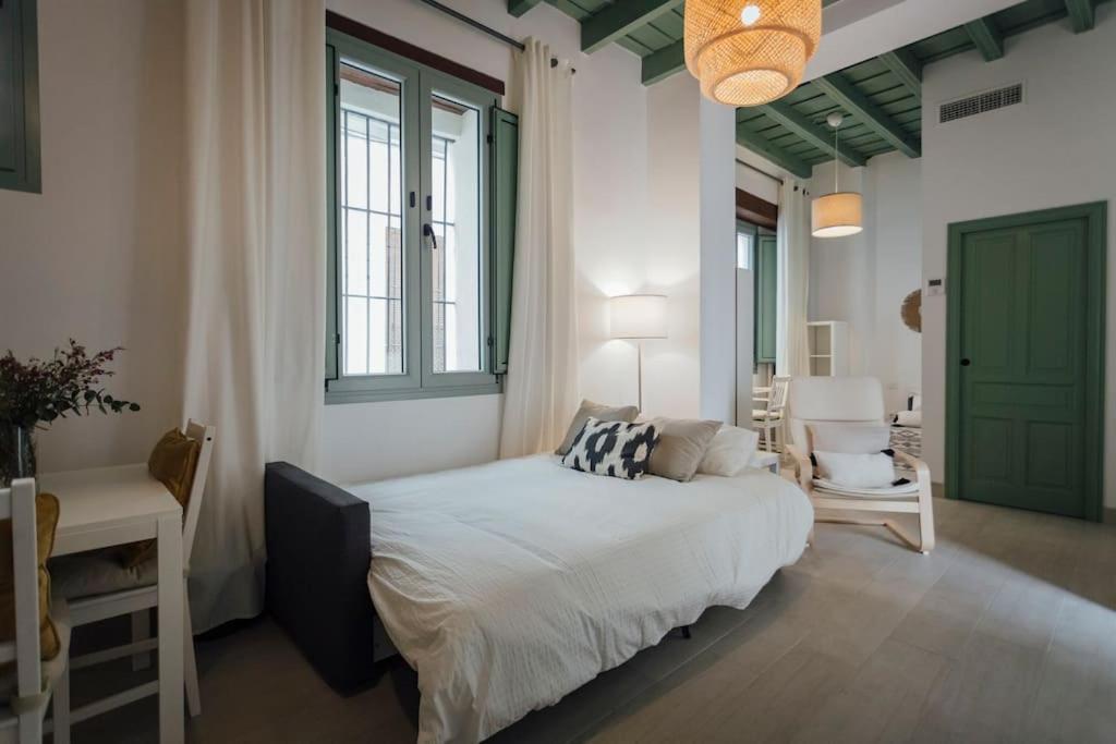 Komodo Gran Poder - Penthouse With Private Pool And Cozy Twin Bedroom Central Apartment Sevilla Exteriör bild